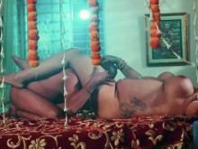 La cuñada india pasó una noche sexy con el amigo de su marido